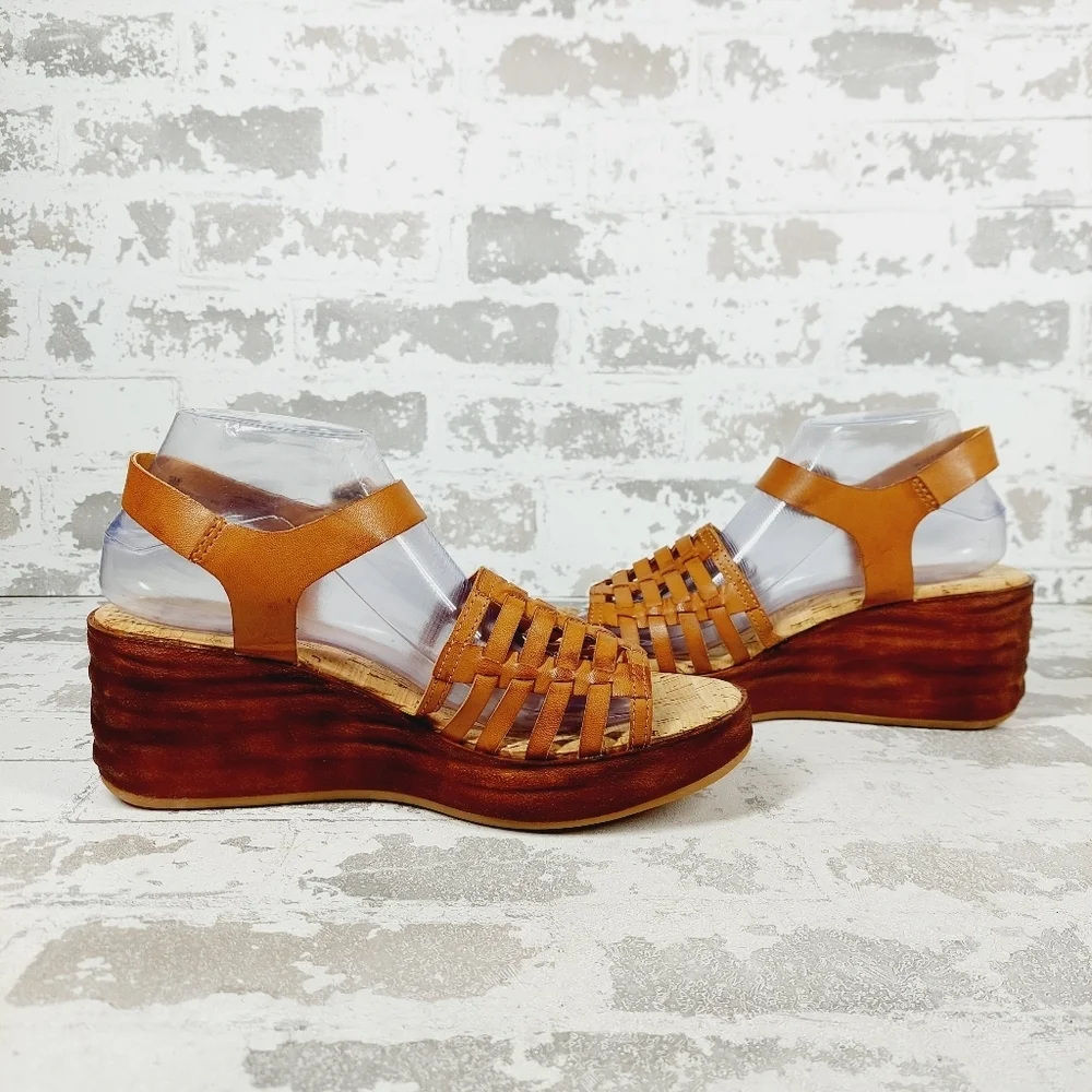 New KORKS Marley Tan Strappy Wedge Sandal H330 - Picture 3 of 11
